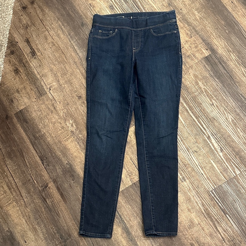 Levi’s  Dark Blue pull on Women's Jeans